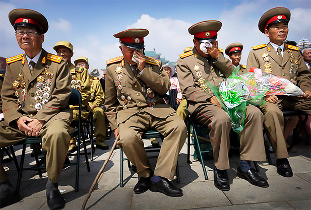 North Korean war veterans, tearing up. Photo credit: Daily Mail